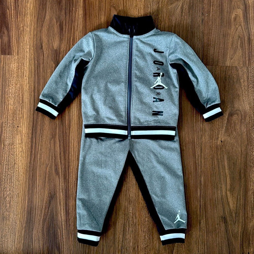 Air Jordan Nike Sweatsuit.  18 months. Brand new. Never worn.
